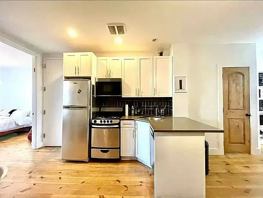 Rented by Voro NYC | media 4