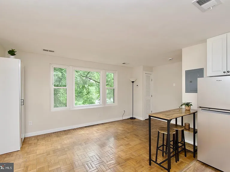 4840 Macarthur Blvd NW #504 — Photo 8
