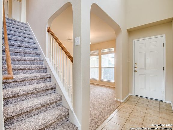 4th image of 276 Goliad Dr