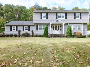 219 Kings Mountain Rd, Freehold, NJ 07728