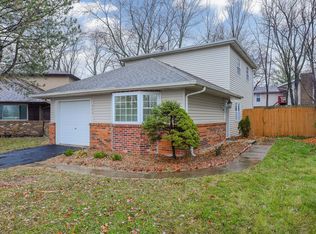 548 Princeton Dr, Bolingbrook, IL