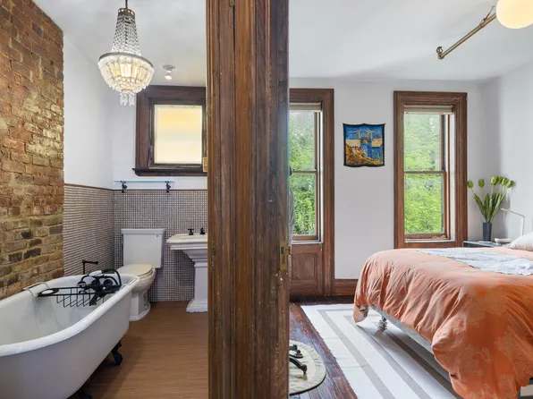 549 West 187th Street image 16 of 31