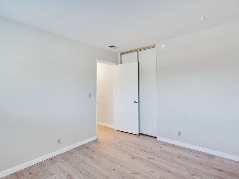 6651 Bunker Hill Ct — Photo 25