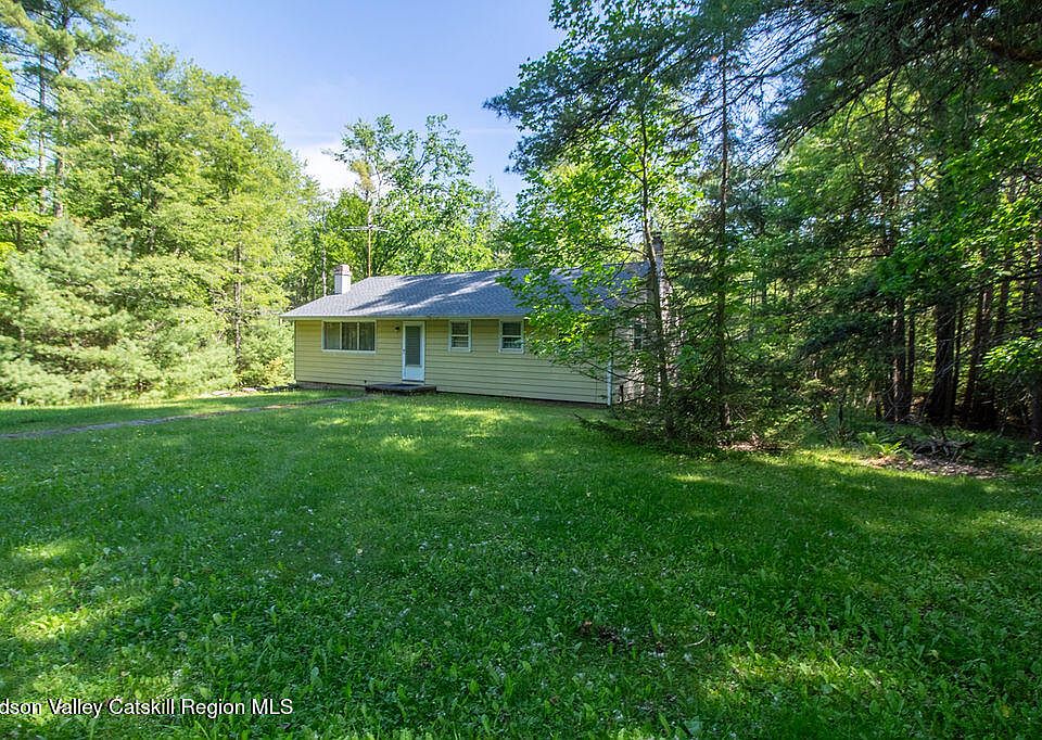1st image of 810 Ulster Heights Road