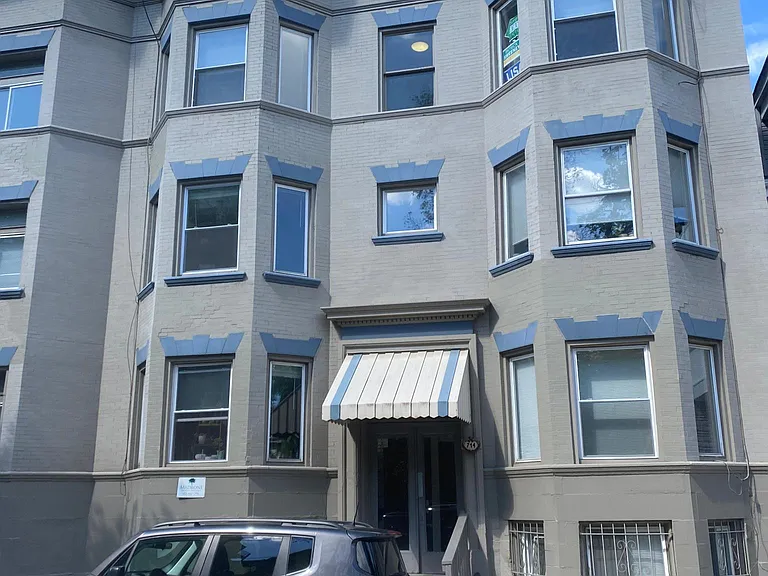 714 Summerlea St #6 — Photo 1