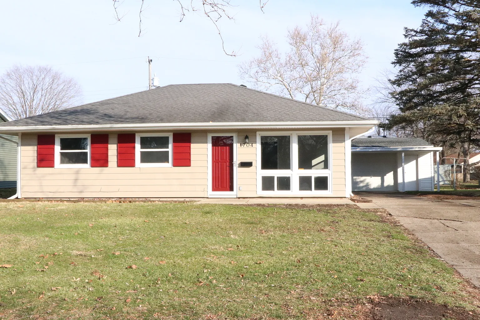 1704 Paula Dr photo 1