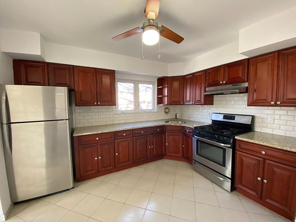 1st image of 14901 84th St Floor 2