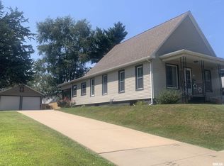 662 N 7th Ave, Canton, IL 61520