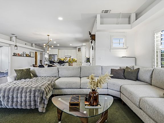 3rd image of 8252 Money Ln