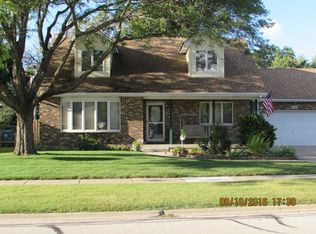 2304 Ardaugh Ave, Crest Hill, IL 60403