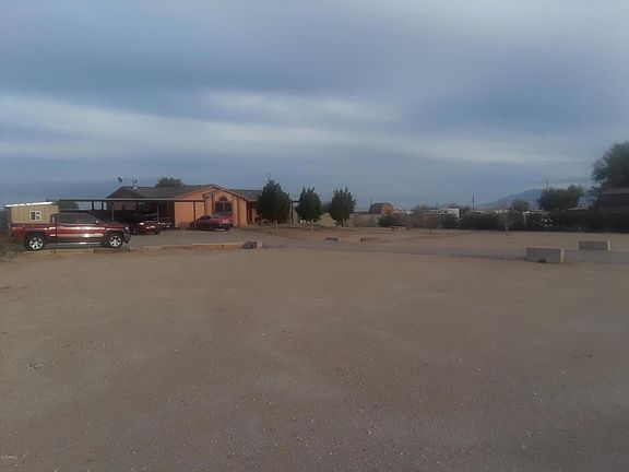 5th image of 2407 N 199th Dr