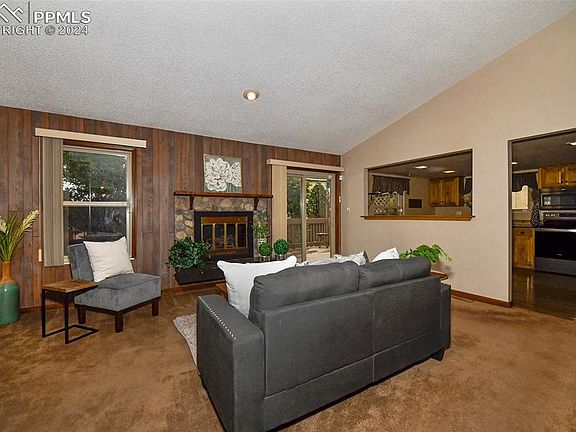 5th image of 4260 Loch Lomond Ln