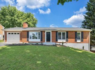 114 Chivas Dr, Roanoke, VA 24019