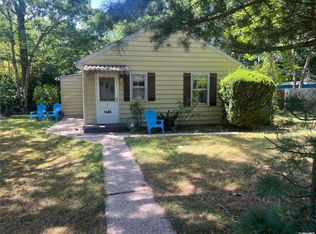 7 Aspen St, Port Jefferson Station, NY 11776