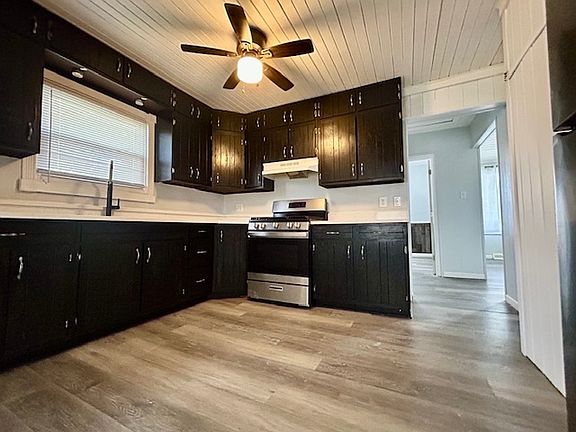 5th image of 1586 Faithorn Ave