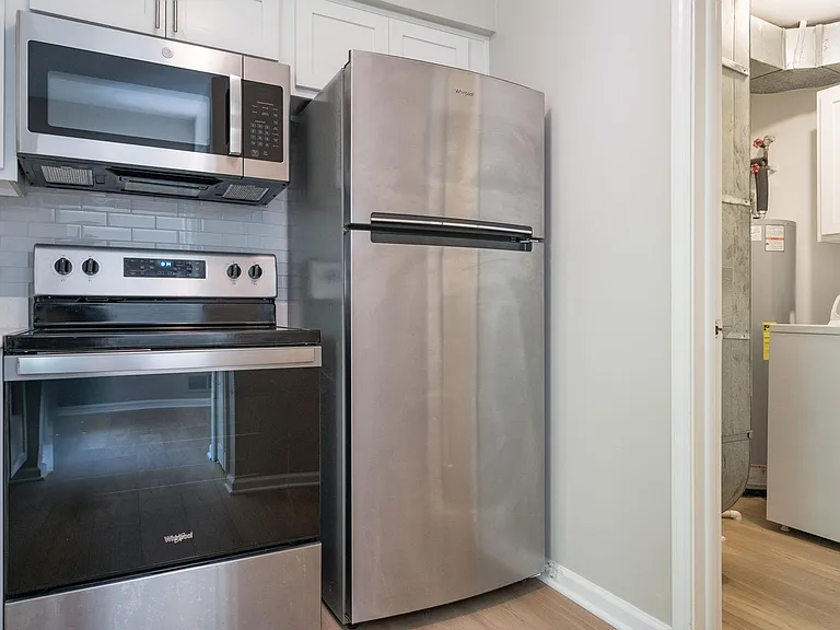 1520 Porter Cir — Photo 17