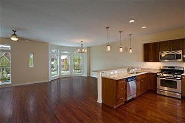 2nd image of 107 Vine St #45