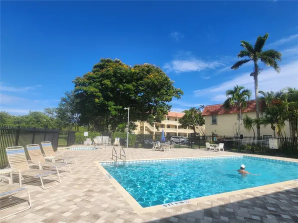 138 S Cypress Road #217, Pompano Beach, FL 33060