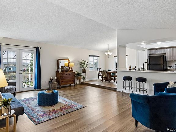 5th image of 1909 Sandhurst Drive