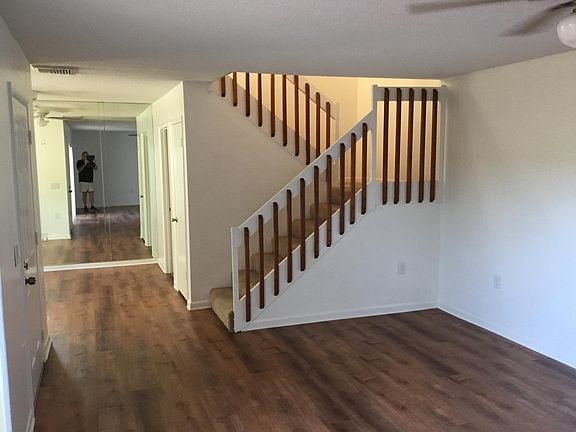 5th image of 365 S Waverly Pl #A