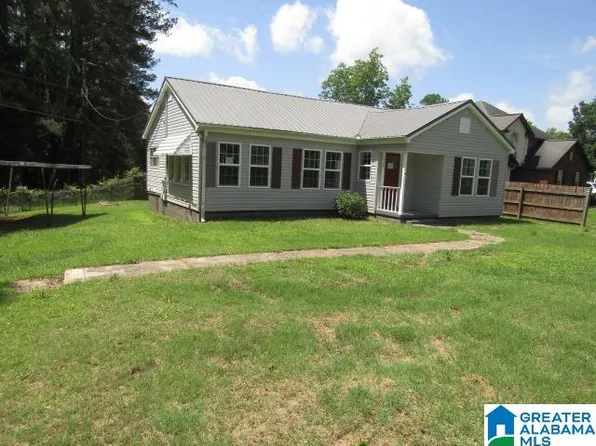 194 Longshore Dr, Anniston, AL 36206