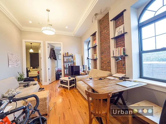 Rented by Urban Pads | media 3