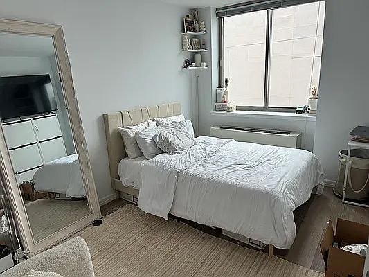 2nd image of 20 John St #10C
