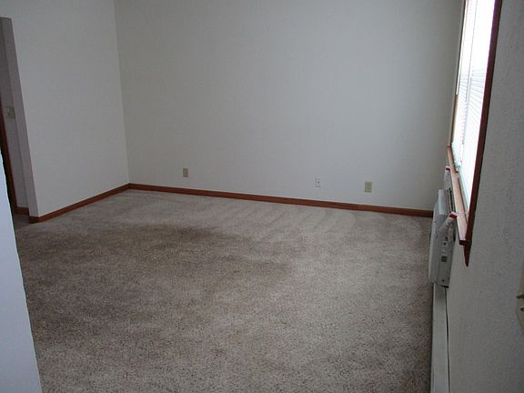 5th image of 1240 Alicia Dr APT 4