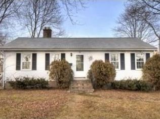 92 Hull St, Hingham, MA 02043