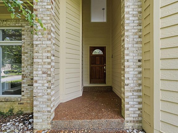4th image of 7642 Deer Meadow Dr