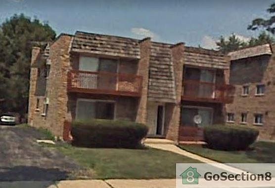 1st image of 4202 Lindenwood Dr APT 1B