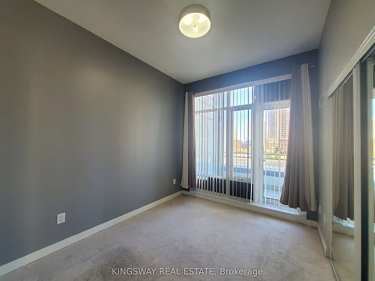 365 Prince Of Wales Dr #405 — Photo 11