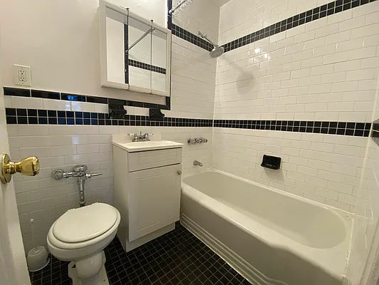 Rented by Oxford Property Group | media 14