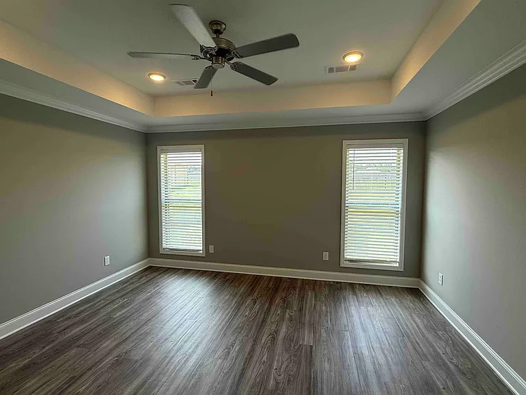 573 Patrick Farms Dr — Photo 10