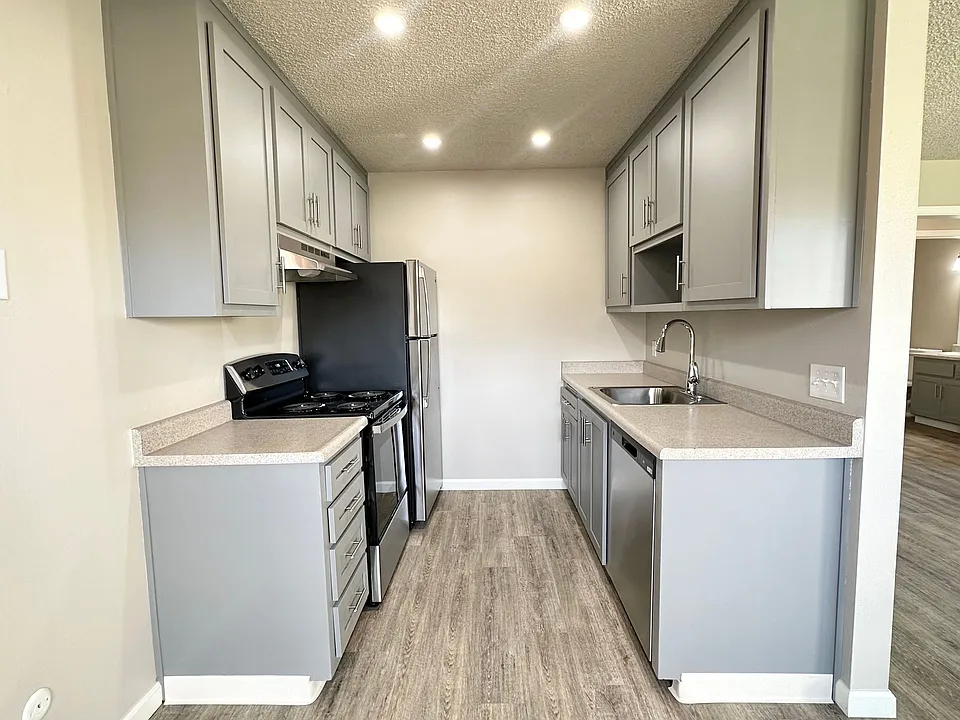 Sahara Apartments