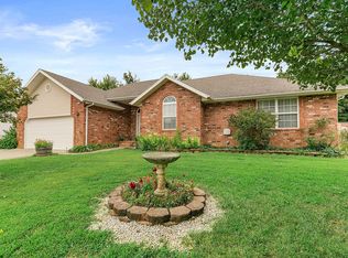 2006 Denny St, Ozark, MO 65721