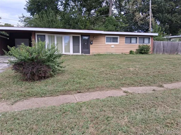 8337 Graybirch Dr, Saint Louis, MO 63134