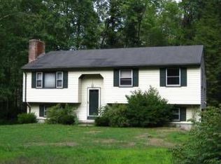 27 Forest Dr, Bedford, NH 03110
