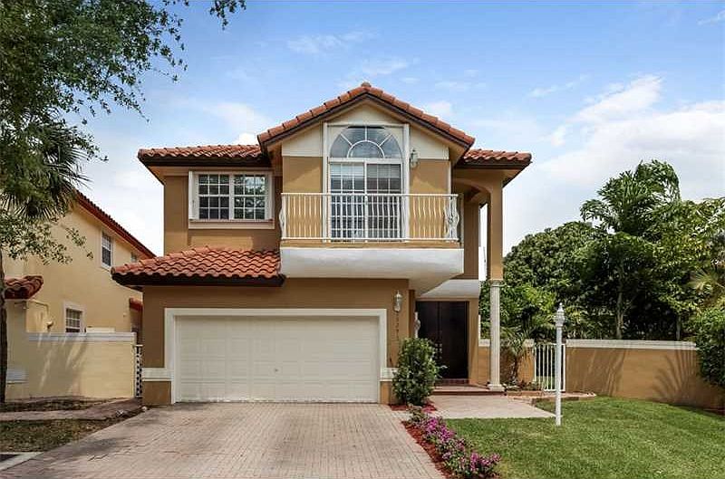 1st image of 10291 NW 56th Ter