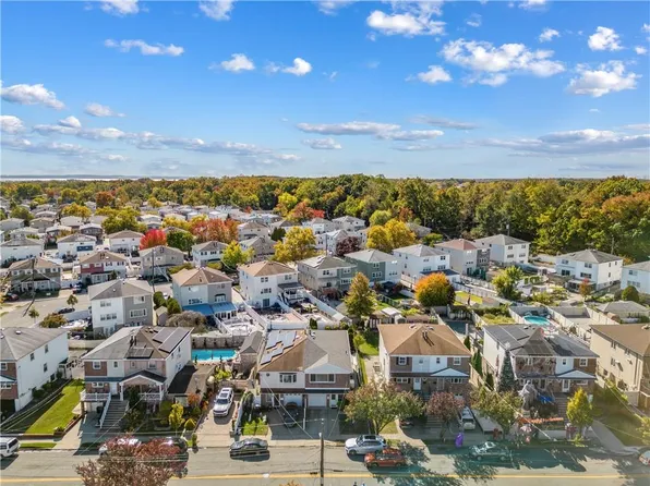 88 East Broadway, Staten Island, NY 10306