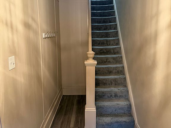2nd image of 206 Cedarville St #B