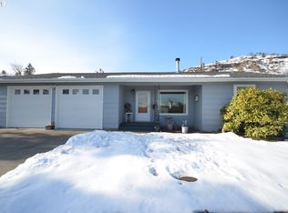 2314 W 14th St, The Dalles, OR