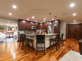 1038 Highland Pl, Bismarck, ND 58501
