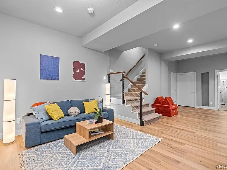 6771 Raritan Dr — Photo 21