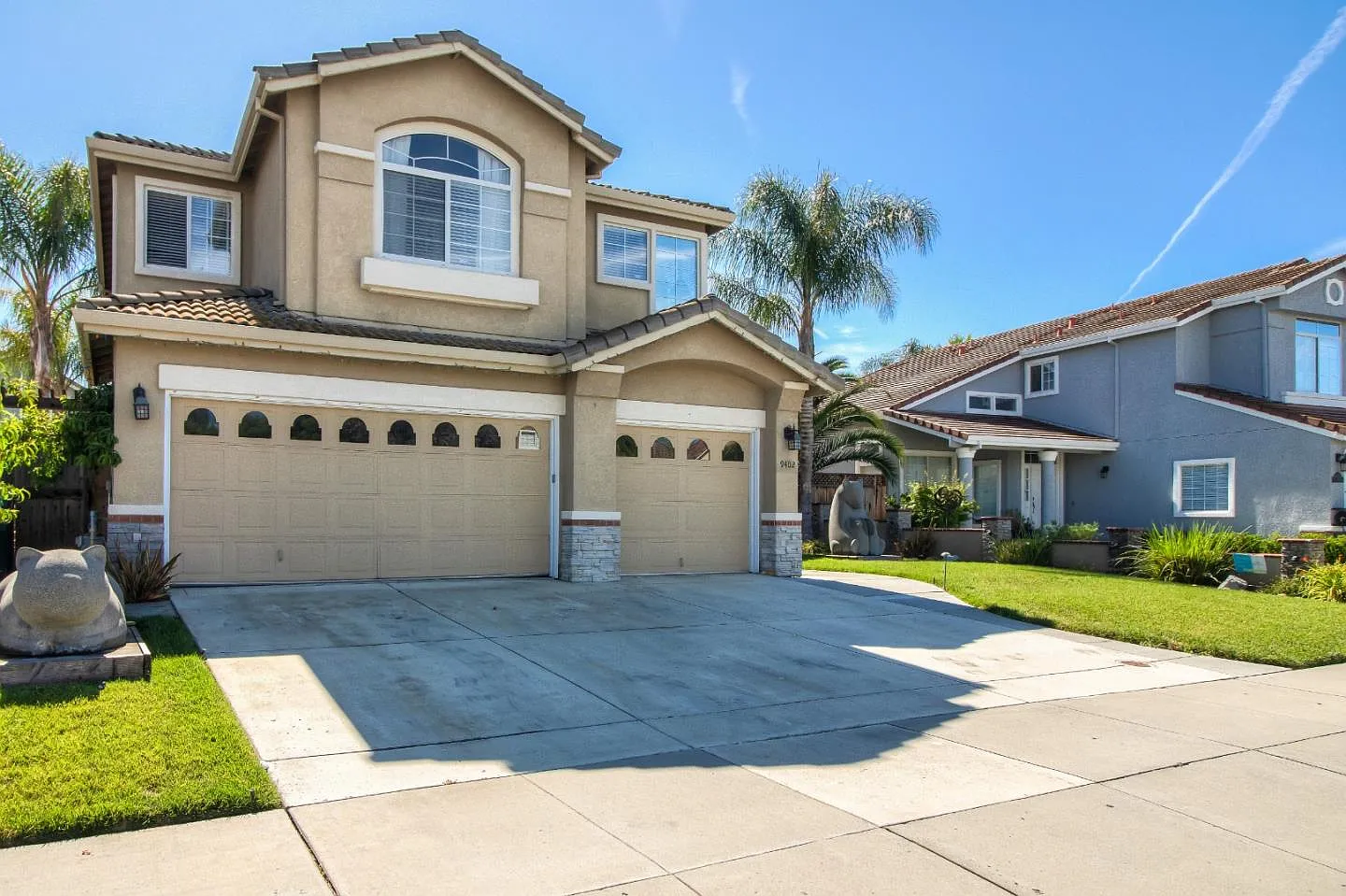 9402 Rodeo Dr photo 1