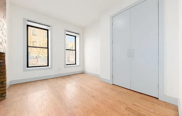 Rented by Cheskel Meisels, LREB | media 6