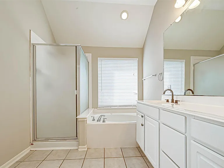 21923 Shady Heath Ln — Photo 24