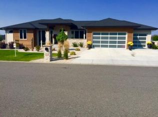 5825 Autumnwood Dr, Billings, MT 59106