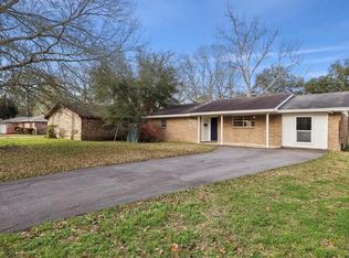 8670 Newfield Ln, Beaumont, TX 77707