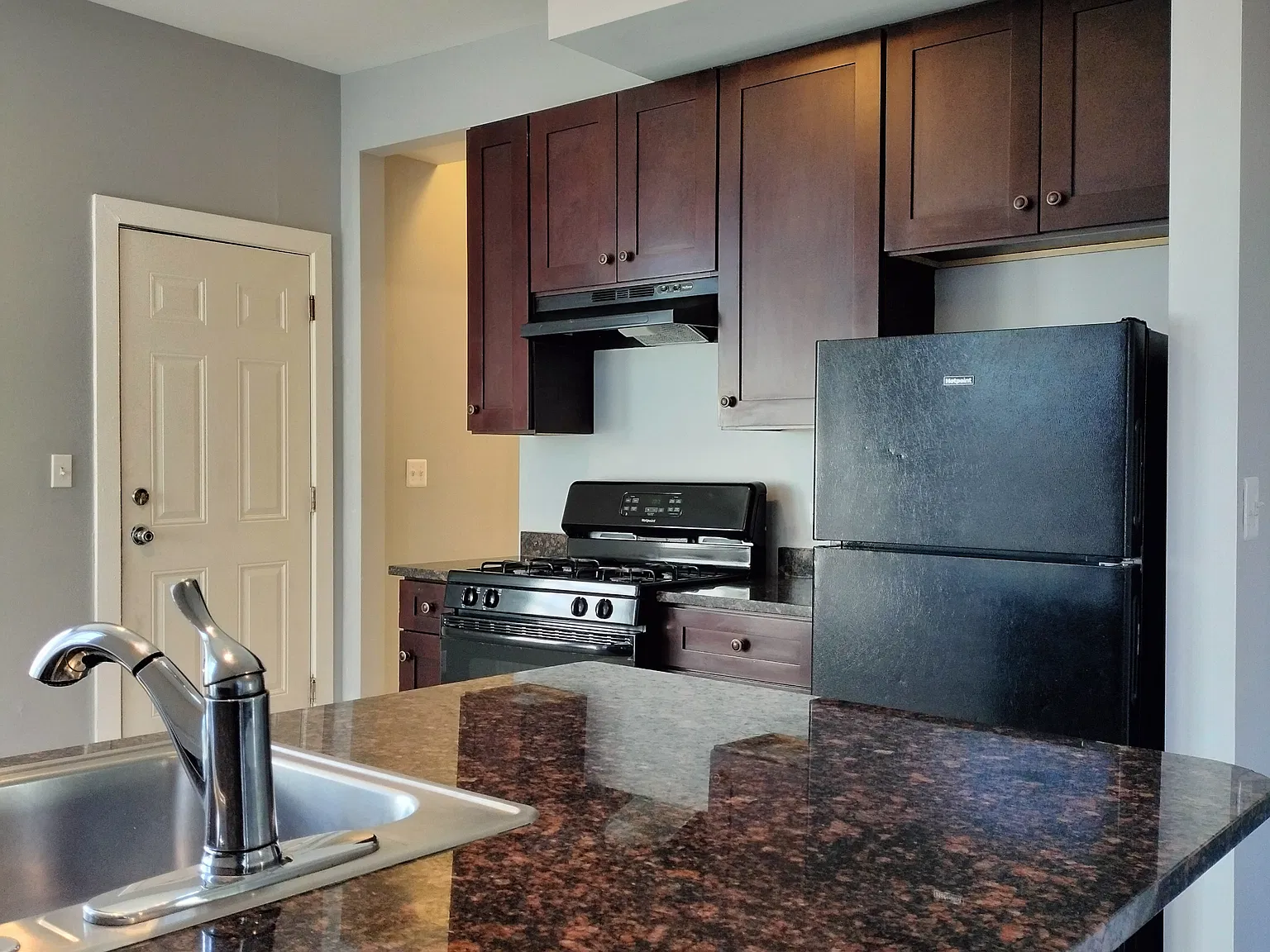 6501 South Justine Street - 2E — Photo 3